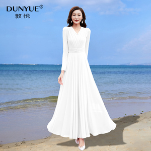 白色雪纺连衣裙女2023新款超仙三亚修身波西米亚沙滩显瘦大摆长裙