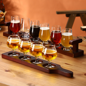 创意精酿啤酒杯商用木质托盘套装玻璃杯定制酒吧生啤杯架清吧杯托