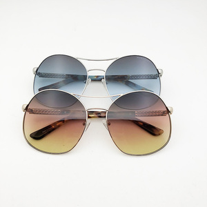 2021不规则太阳镜外贸原单时尚女款大框潮墨镜 UV400个性遮阳眼镜