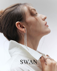 SWAN 泰国品牌 23秋 正品 设计师设计 轻奢感925银钻钻两链条耳钉