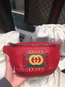 国内现货 Gucci 红色经典双G字母logo荔枝牛皮时尚腰包 小号