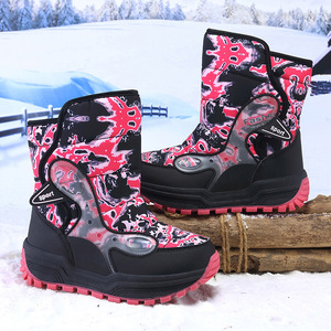 新款男童女童雪地靴防滑小中大童冬季防水加绒保暖儿童棉鞋子