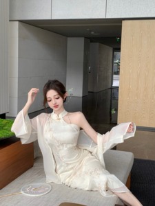 新中式国风套装女夏季刺绣盘扣挂脖旗袍连衣裙雪纺长袖开衫两件套