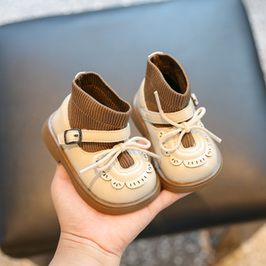 婴儿鞋子软底学步鞋秋冬女宝公主鞋一岁女宝宝小皮鞋靴子女童袜靴