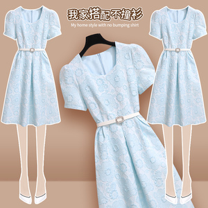 蓝色高端精致连衣裙2024新款女夏季高级收腰正式场合法式气质裙子