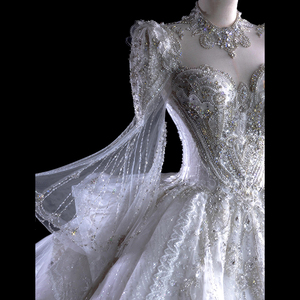 法式高级质感宫廷风复古婚纱2024新款新娘夏季重工奢华大拖尾主纱