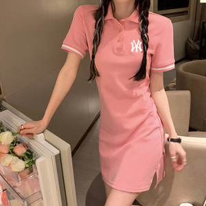 粉色Polo连衣裙女夏季新款欧货直身裙大码微胖休闲刺绣运动T恤裙