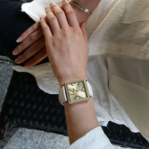 外贸新款女表水钻金色大表盘白色真皮表带时尚学生手表石英表