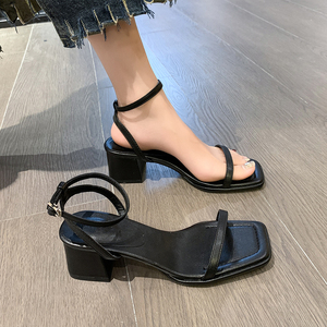 凉鞋女款夏季2024年新款法式气质方头高级感粗跟黑色一字带高跟鞋