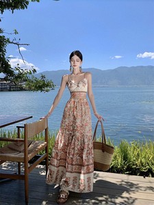 泰国云南旅游穿搭两件套小吊带背心上衣半身裙套装海边拍照长裙夏