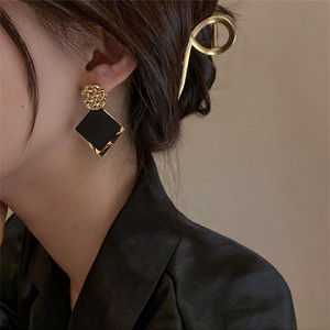S925银针方形耳钉女小众设计感复古黑色耳环2022年新款潮轻奢耳饰