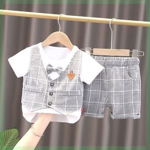 品巴拉巴拉韩系男童短袖夏装套装宝宝帅气马甲两件套潮1-3岁4