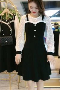 韩版秋季蕾丝拼接连衣裙女2022新款年假两件宽松收腰长袖背带裙子