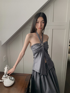 【现货】泰国学妹法式高级感灰色挂脖显瘦抹胸上衣+蓬蓬半身长裙