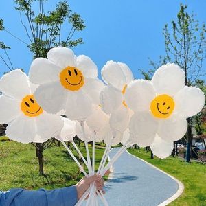 太阳花铝膜气球笑脸雏菊气球带杆子儿童小朋友户外拍照幼儿园装扮