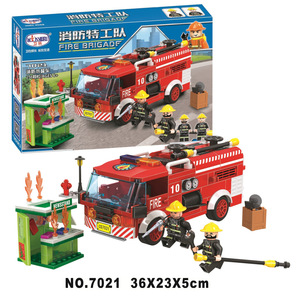 卫乐城市消防警察火警7021消防水罐车拼插积木玩具