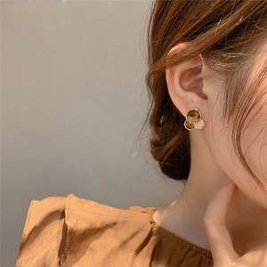 韩国小豹纹秋冬耳钉2023新款潮女耳环设计感高级感小众百搭耳饰女
