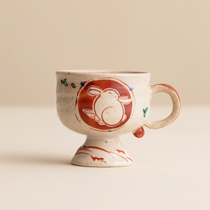 锅小姐日本进口藏珍窑复古高脚马克杯日式赤绘兔创意咖啡杯茶杯子