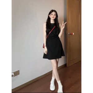 SAK 韩国2024新款夏季黑色连衣裙女法式高级感无袖背心短款小黑裙