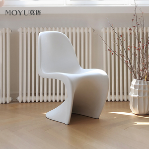 莫语/ 潘通椅现代简约餐椅家用餐厅设计师轻奢高级玻璃钢餐桌椅子