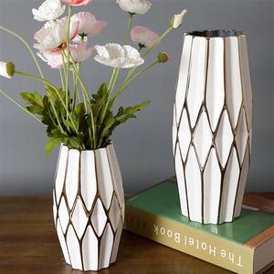 陶瓷创意简约现代客厅鲜花古董架描金口花器插花餐桌摆件欧式花瓶