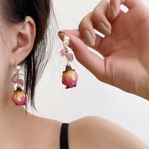 法式高级珍珠耳钉 温柔玫瑰永生花耳环 气质超仙少女草莓晶耳饰