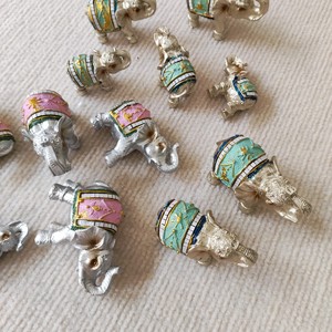 西双版纳小象摆件一套7个蓝色粉色送礼工艺品纪念品从小到大实物