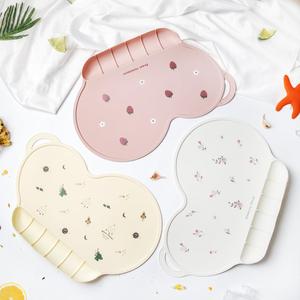 韩国ins宝宝餐垫儿童防水便携式隔热垫婴儿一体式云朵硅胶餐垫