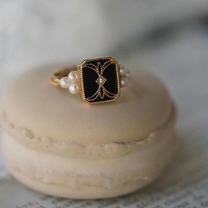 《黑暗系》珍珠日韩复古宫廷印章戒指s925银镀金原创设计女食指戒
