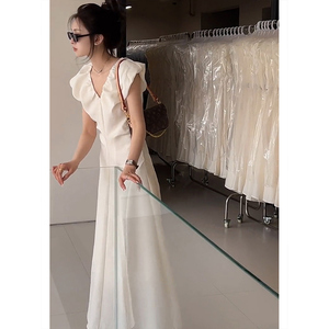 设计师白色连衣裙女2024夏季新款气质名媛高端高级感法式高定长裙