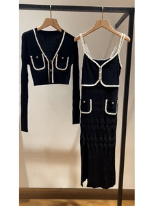 秋冬款今年流行法式赫本小香风气质显瘦黑色开衫吊带裙两件套装女