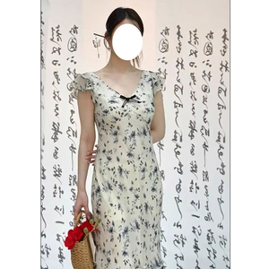 李小璐同款新中式轻国风超显身材的水墨画飞飞袖连衣裙子夏季女装