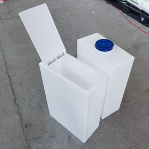 加厚塑料水箱立式方形储水桶售水机pe窄水箱消毒清洁设备机械储罐