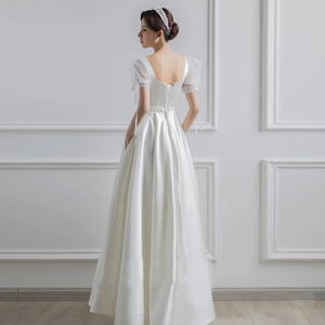 白色领证小礼服轻婚纱高端洋装登记小白裙气质日常缎面订婚连衣裙