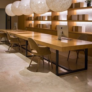 北欧实木会议桌大型长条桌图书馆阅览桌现代简约办公洽谈桌工作台