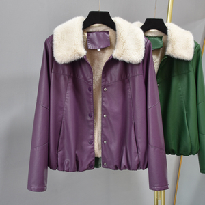 高级感紫色毛领真皮皮衣女2022冬季宽松休闲加绒加厚保暖短款夹克