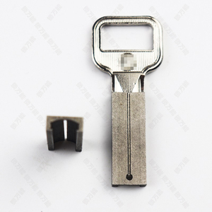 钥匙胚夹具 金点原子月牙夹具 异性钥匙辅助开齿立式机器配钥匙