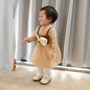 一岁女宝宝春装女童套装18个月韩版公主裙连衣裙春秋款洋气2时髦1