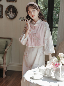 中国风刺绣马甲旗袍套装少女年轻款2024春秋季复古修身改良连衣裙