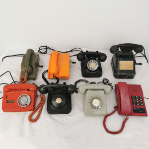 民俗文化收藏老物件手摇电话机8090年代纪念品复古装饰博物馆摆件
