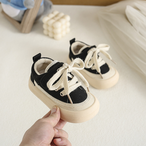 婴儿帆布鞋2022冬季男宝宝软底学步鞋0一1-3岁女童加绒棉鞋小童鞋