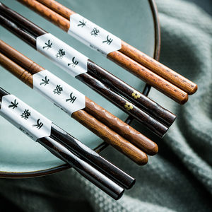日式木质筷子一双实木尖头筷吃饭碗筷家用餐具防滑家庭用餐筷套装
