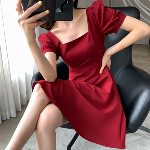 夏季大码红色敬酒服新娘胖MM显瘦方领订婚回门服胖妹妹礼服连衣裙