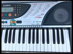 雅马哈二手电子琴 PSR-240专业力度键盘61键 音质棒带中文面贴