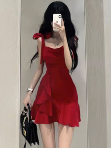 ONLY INSOLA官方旗舰店小个子法式红色吊带连衣裙子女装夏季辣妹