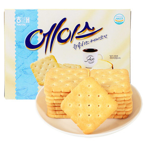 韩国进口零食 海太季节限定新品浓郁芝士蛋糕风味ace薄脆苏打饼干