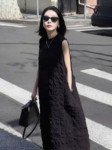 法式气质圆领无袖背心连衣裙2024新款女夏季宽松高端精致黑色长裙