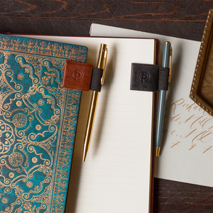 paperblanks笔记本用人造皮革笔环磁铁磁扣笔夹笔插钢笔中性笔保护套创意文具可反复使用环保ins黑色棕色