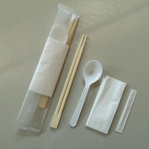 筷子勺子套装一次合性四件套组外卖打包餐签具竹筷勺子牙餐巾纸