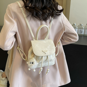 韩国流行双肩包包女士2024新款潮时尚学院风背包手提水桶包旅行包